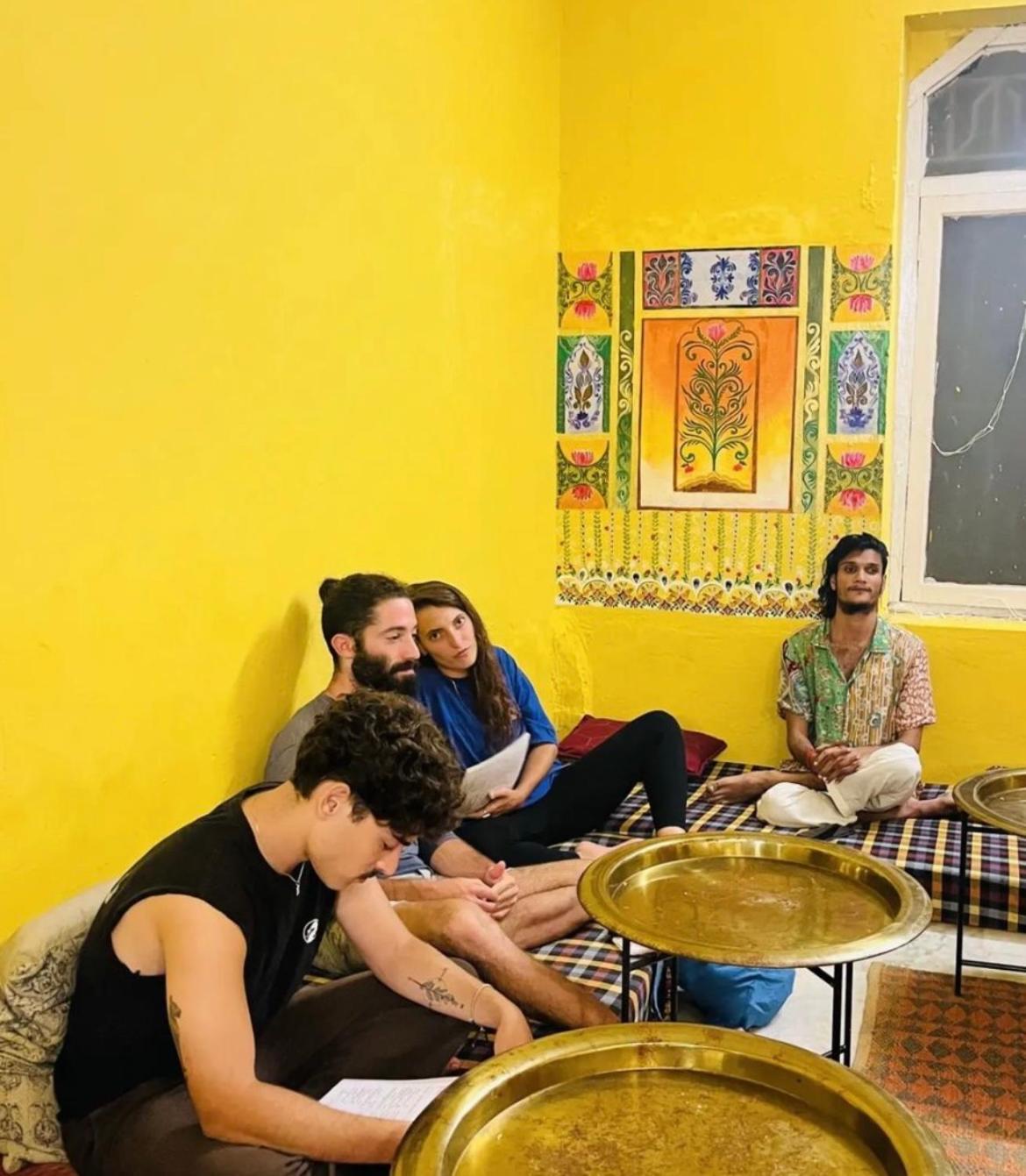 Art Bliss Hostel Рішикеш Екстер'єр фото