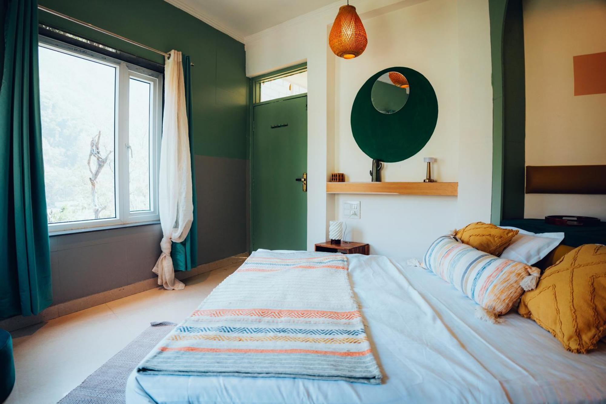 Art Bliss Hostel Рішикеш Екстер'єр фото