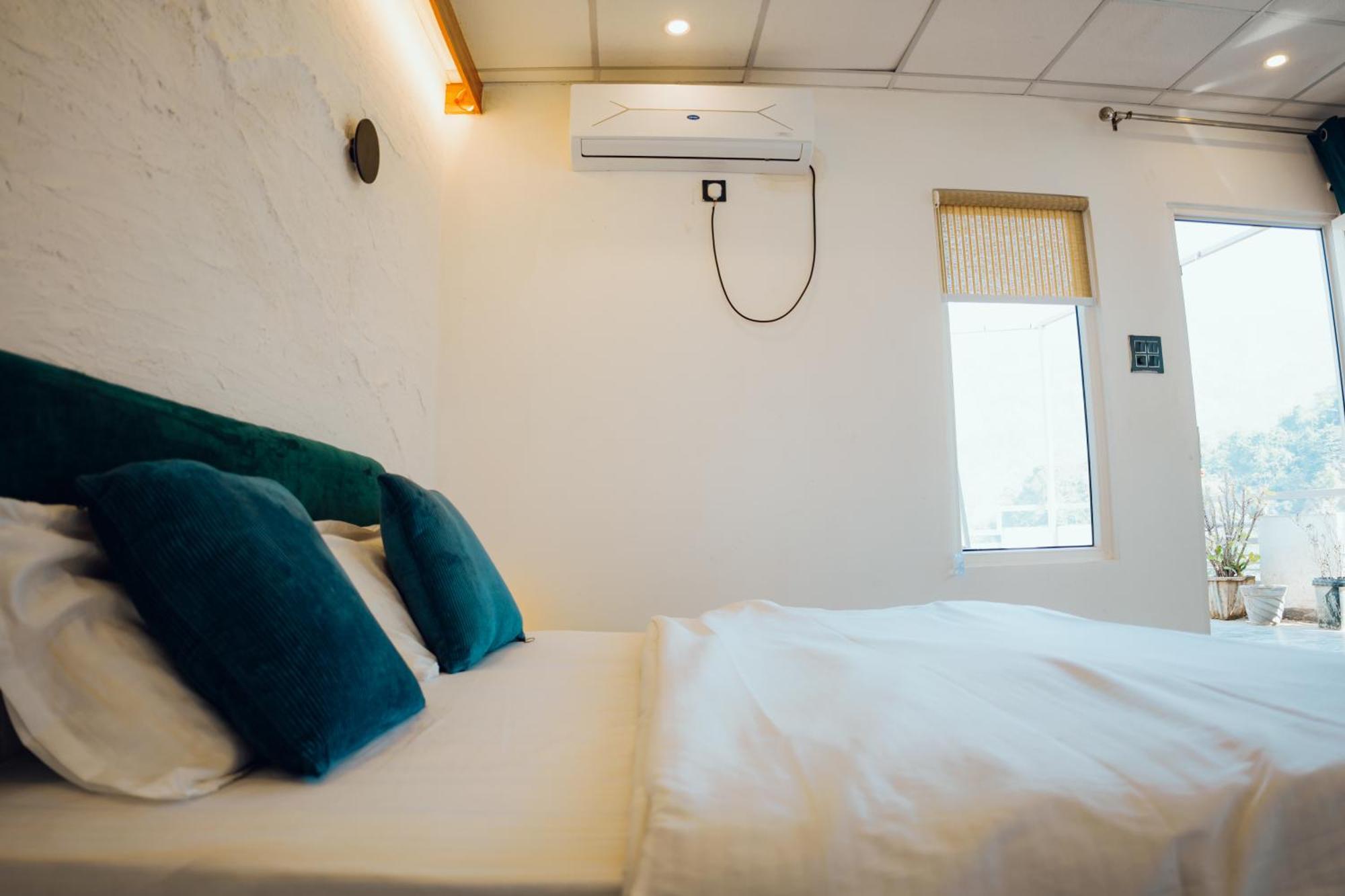 Art Bliss Hostel Рішикеш Екстер'єр фото