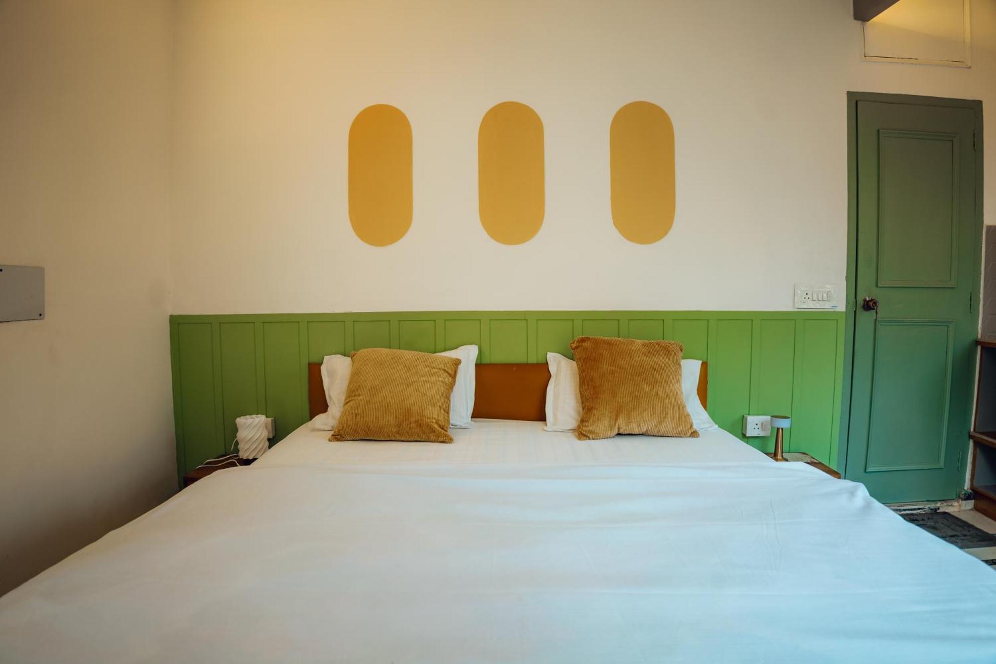 Art Bliss Hostel Рішикеш Екстер'єр фото