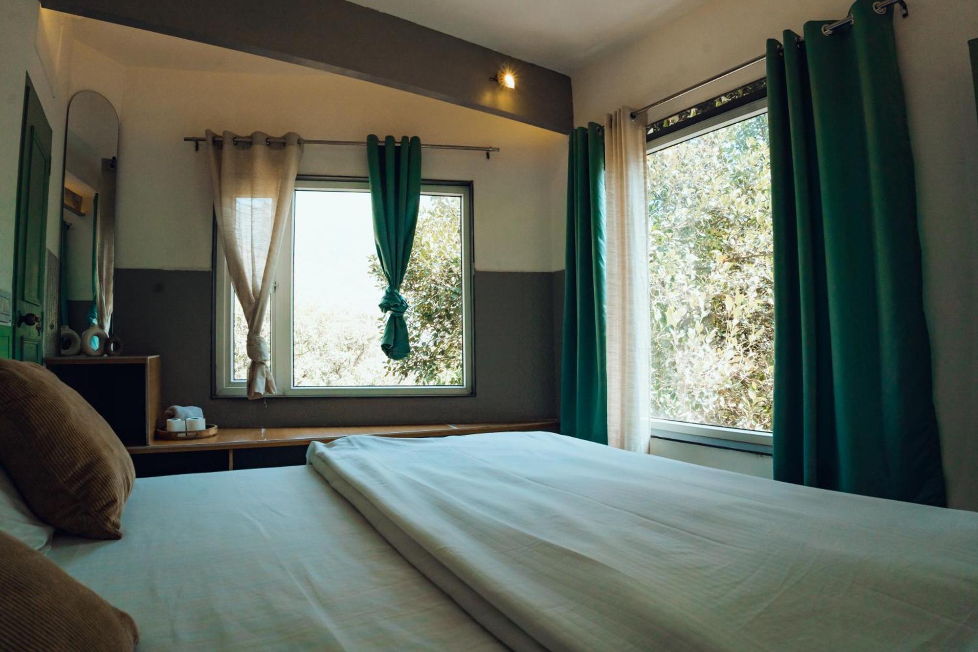 Art Bliss Hostel Рішикеш Екстер'єр фото